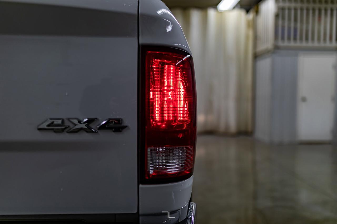 2018 Ram 3500 4x4 Crew Cab SLT Diesel Nav BCam Red Deer AB