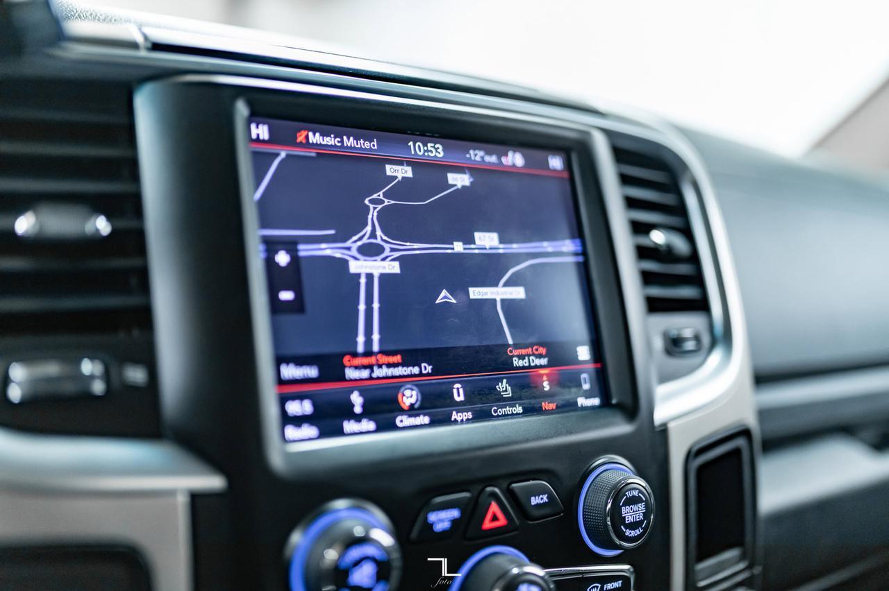 2018 Ram 3500 4x4 Crew Cab SLT Diesel Nav BCam Red Deer AB