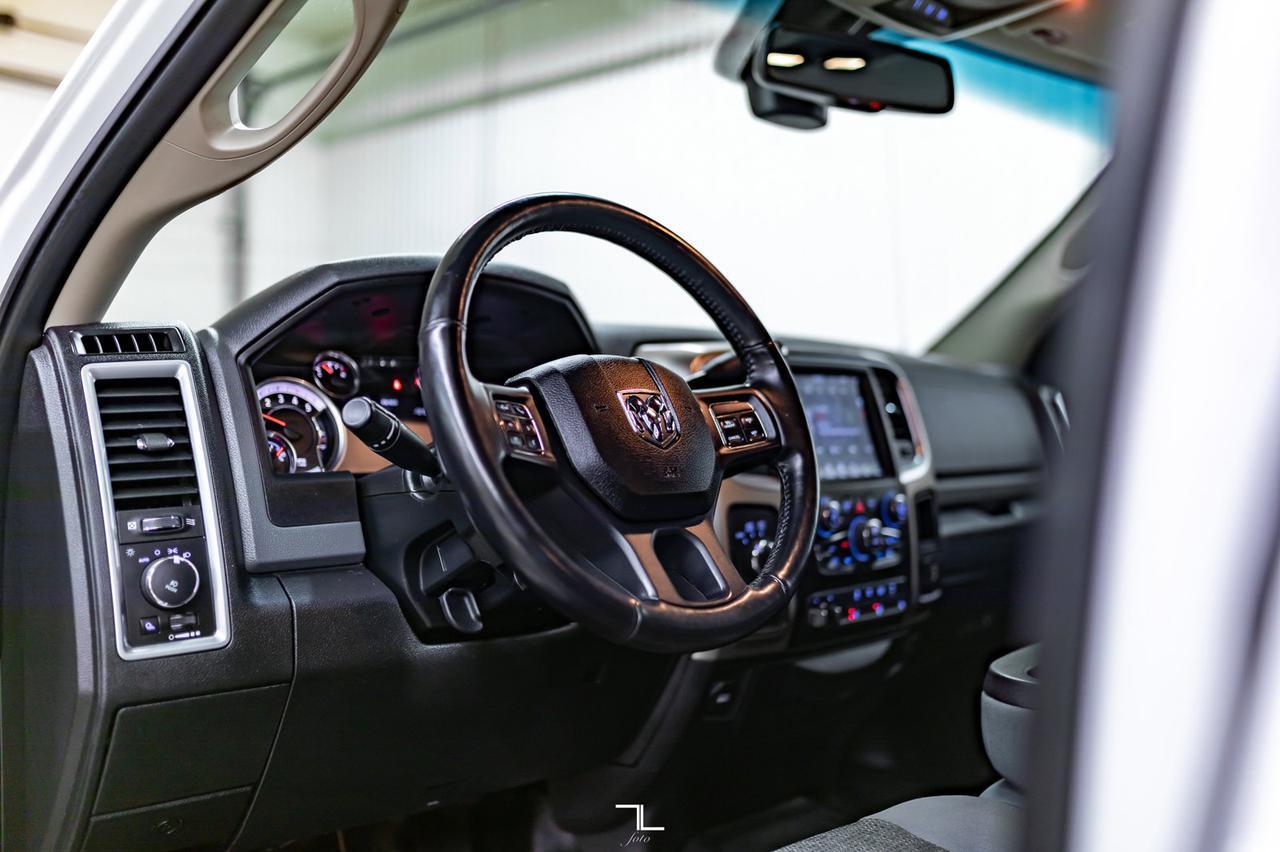 2018 Ram 3500 4x4 Crew Cab SLT Diesel Nav BCam Red Deer AB