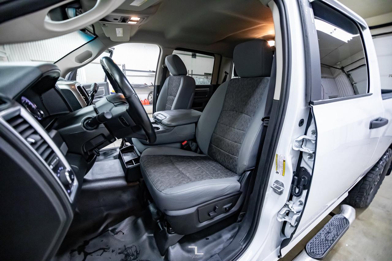 2018 Ram 3500 4x4 Crew Cab SLT Diesel Nav BCam Red Deer AB