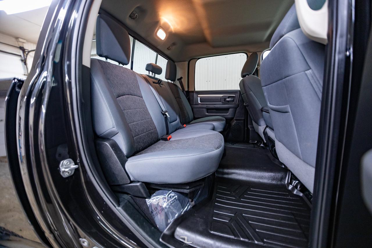 2018 Ram 3500 4x4 Crew Cab SLT Diesel PSeat BCam Red Deer AB