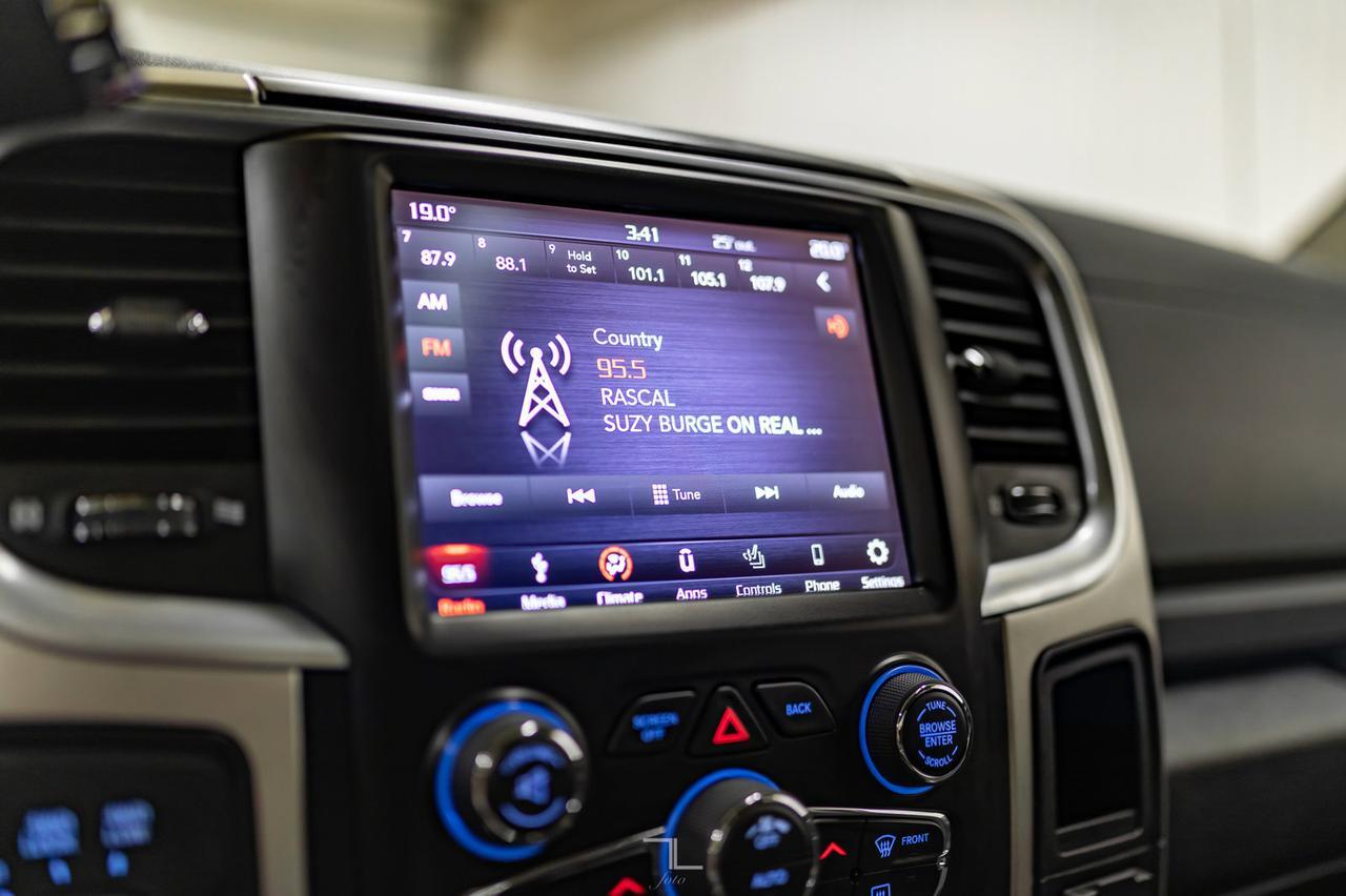 2018 Ram 3500 4x4 Crew Cab SLT Diesel Roof BCam Red Deer AB