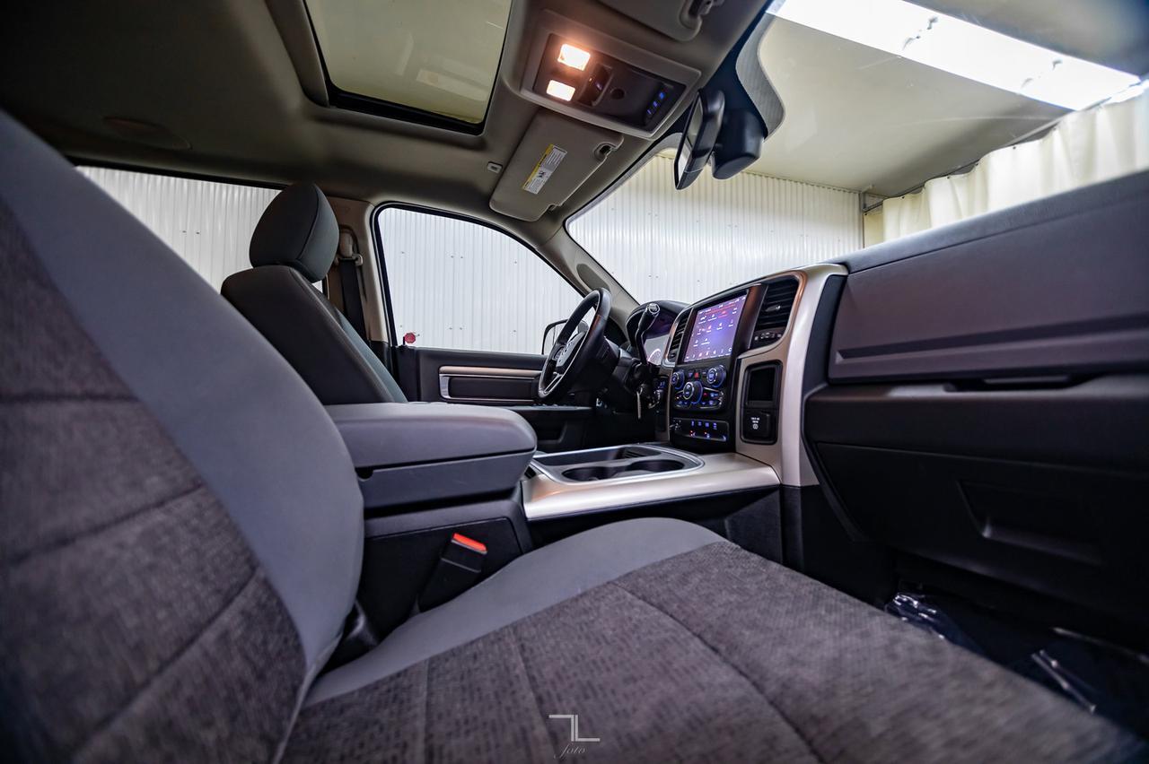 2018 Ram 3500 4x4 Crew Cab SLT Diesel Roof BCam Red Deer AB