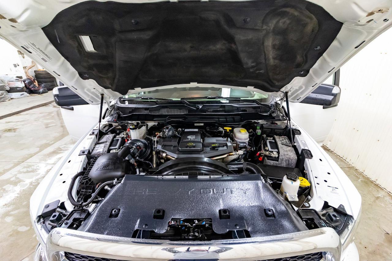 2018 Ram 3500 4x4 Crew Cab SLT Dually Diesel AISIN Red Deer AB