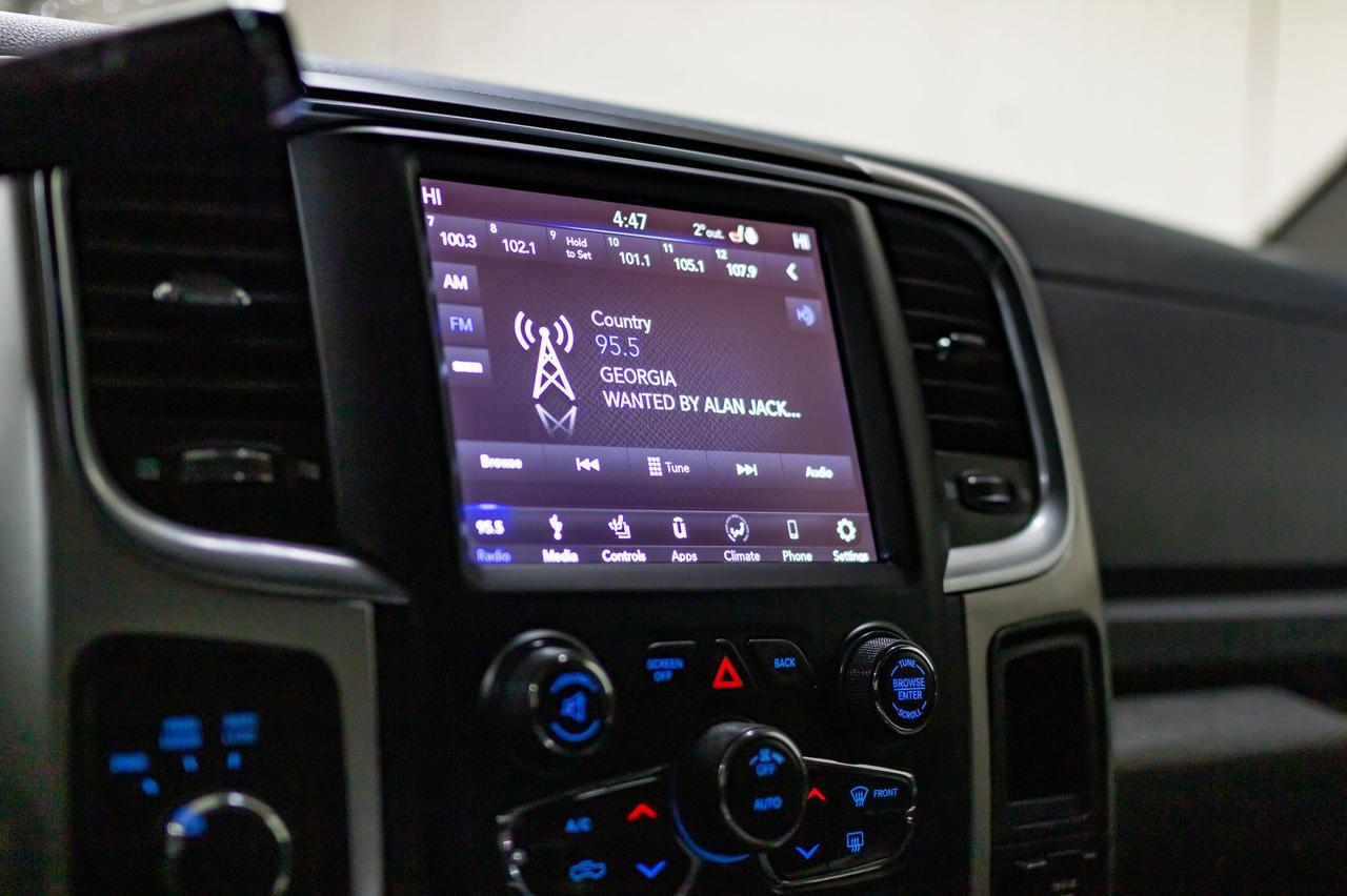 2018 Ram 3500 4x4 Crew Cab SLT Dually Diesel BCam Red Deer AB