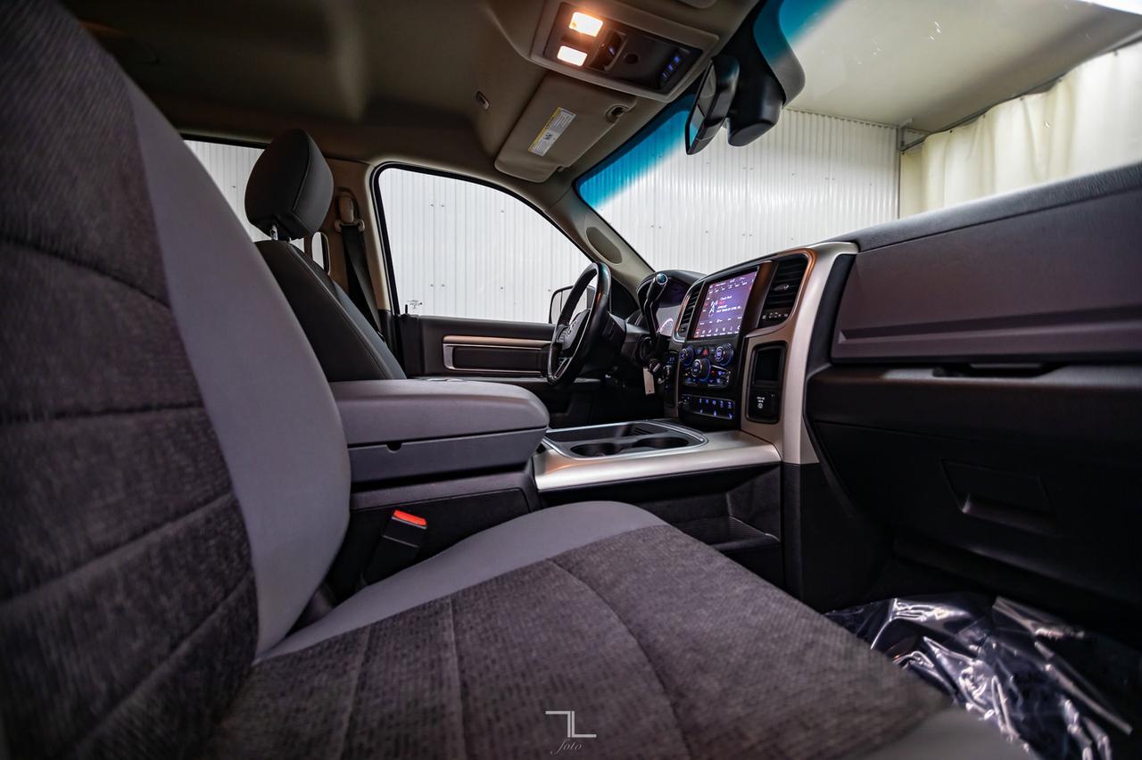 2018 Ram 3500 4x4 Crew Cab SLT Dually Diesel BCam Red Deer AB