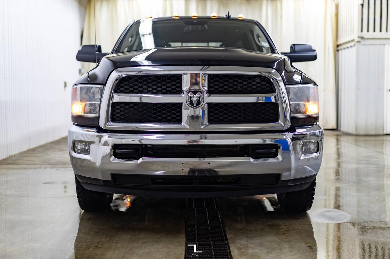 2018 Ram 3500 4x4 Crew Cab SLT Dually Diesel Red Deer AB