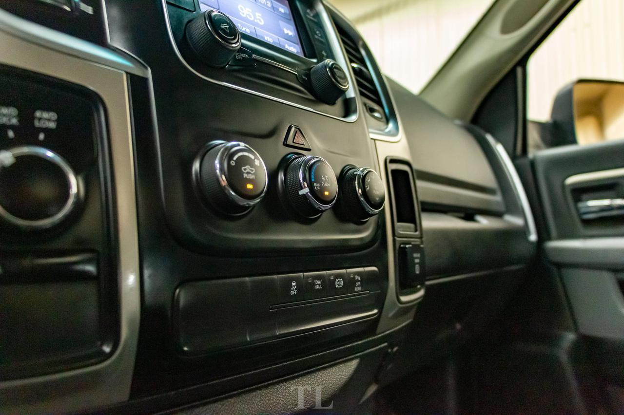 2018 Ram 3500 4x4 Crew Cab SLT Longbox Diesel BCam Red Deer AB