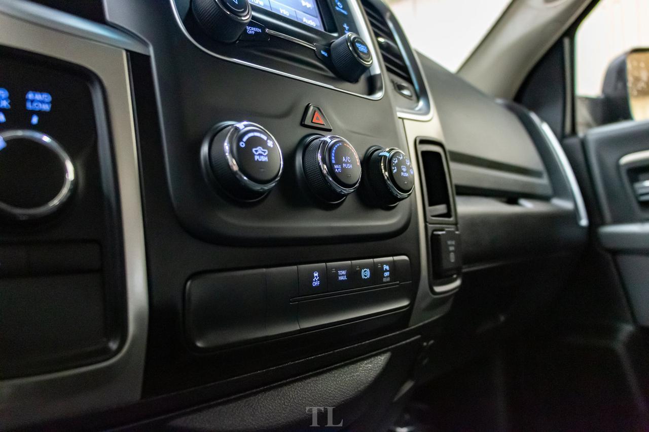 2018 Ram 3500 4x4 Crew Cab SLT Longox Diesel BCam Red Deer AB