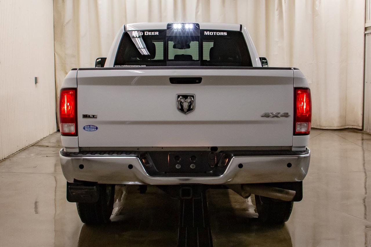 2018 Ram 3500 4x4 Crew Cab SLT Nav BCam Red Deer AB