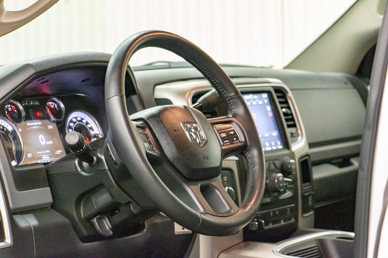 2018 Ram 3500 4x4 Crew Cab SLT Nav BCam Red Deer AB