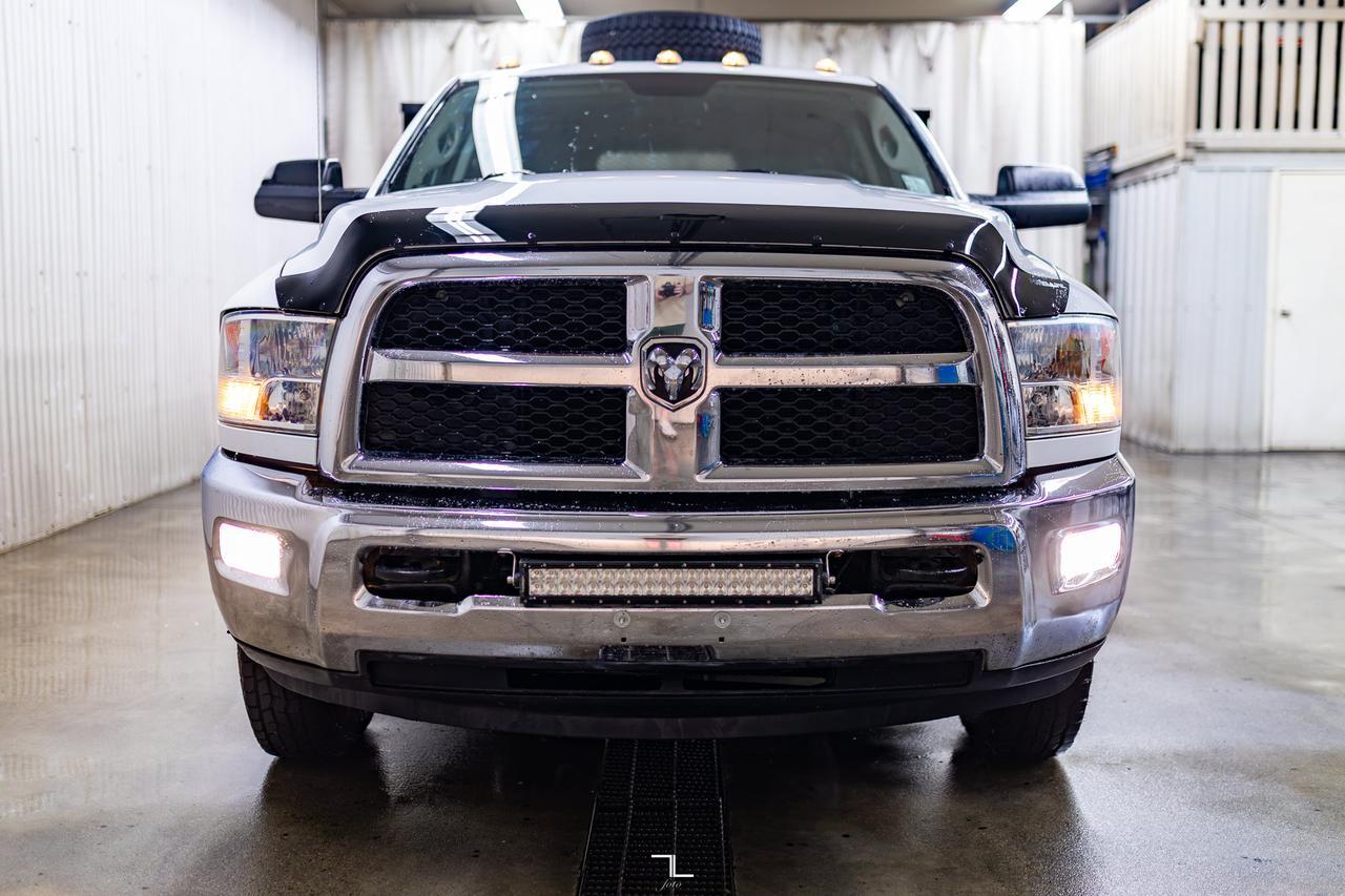 2018 Ram 3500 4x4 Crew Cab ST Deck Diesel AISIN BCam Red Deer AB