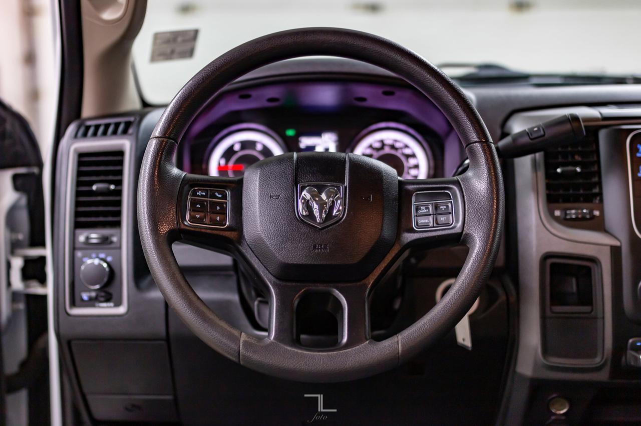 2018 Ram 3500 4x4 Crew Cab SXT Diesel BCam Red Deer AB