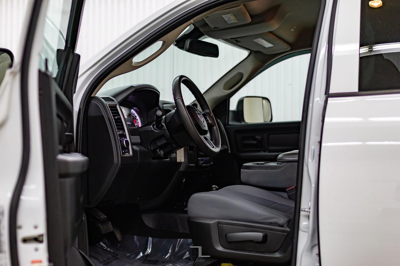 2018 Ram 3500 4x4 Crew Cab SXT Diesel BCam Red Deer AB