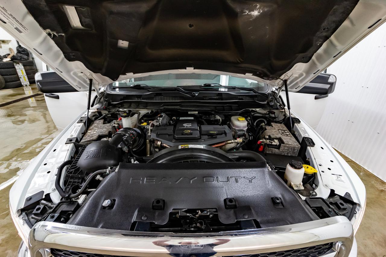 2018 Ram 3500 4x4 Crew Cab SXT Diesel BCam Red Deer AB