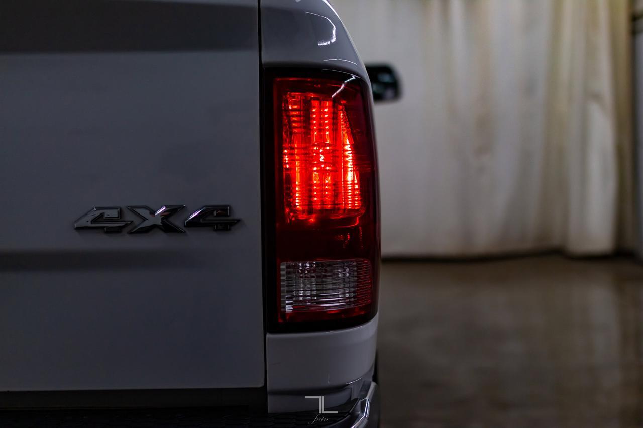 2018 Ram 3500 4x4 Crew Cab SXT Diesel BCam Red Deer AB