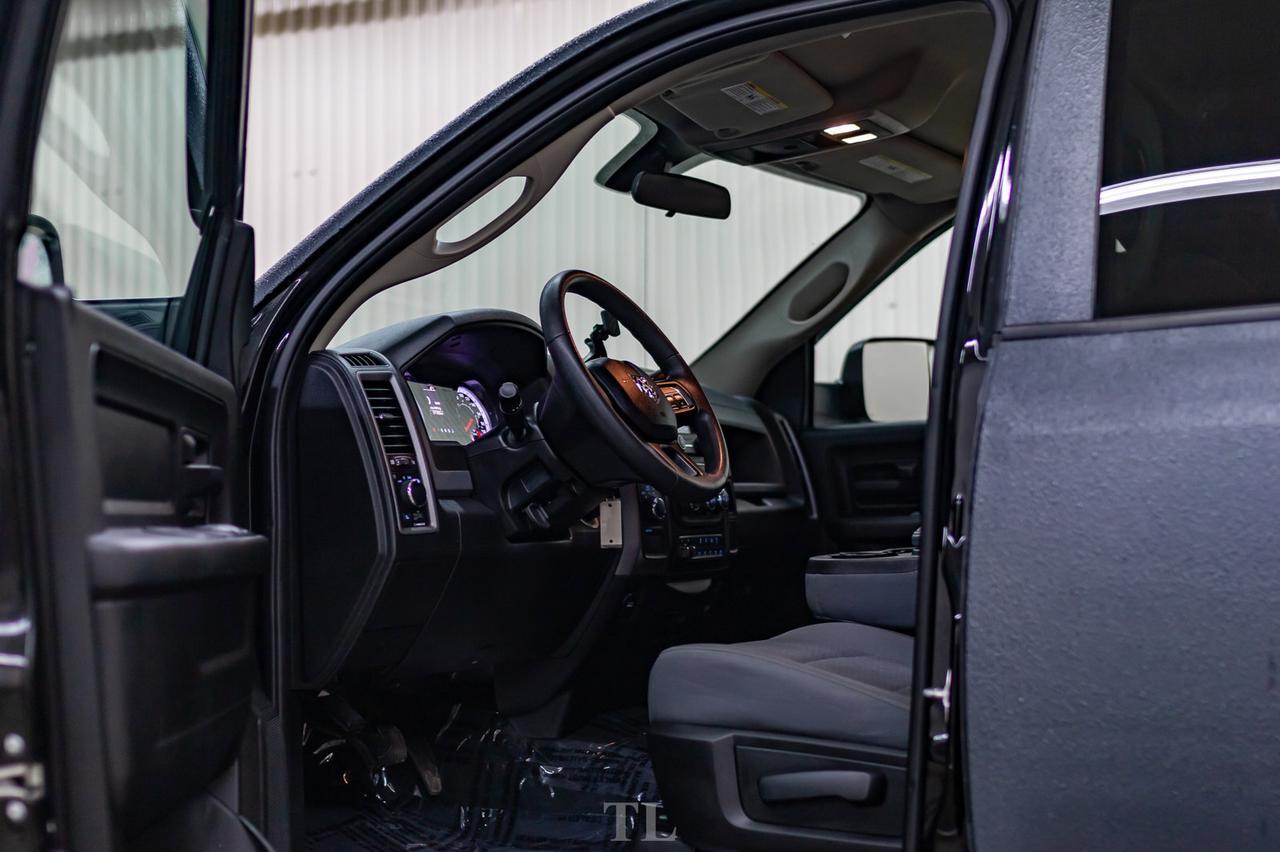 2018 Ram 3500 4x4 Crew Cab SXT Dually Diesel AISIN Red Deer AB