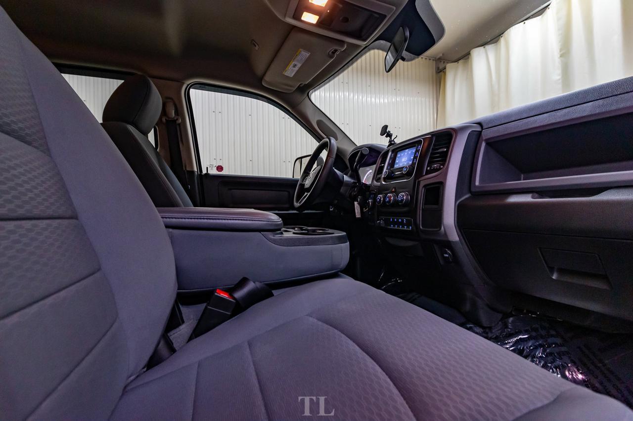 2018 Ram 3500 4x4 Crew Cab SXT Dually Diesel AISIN Red Deer AB