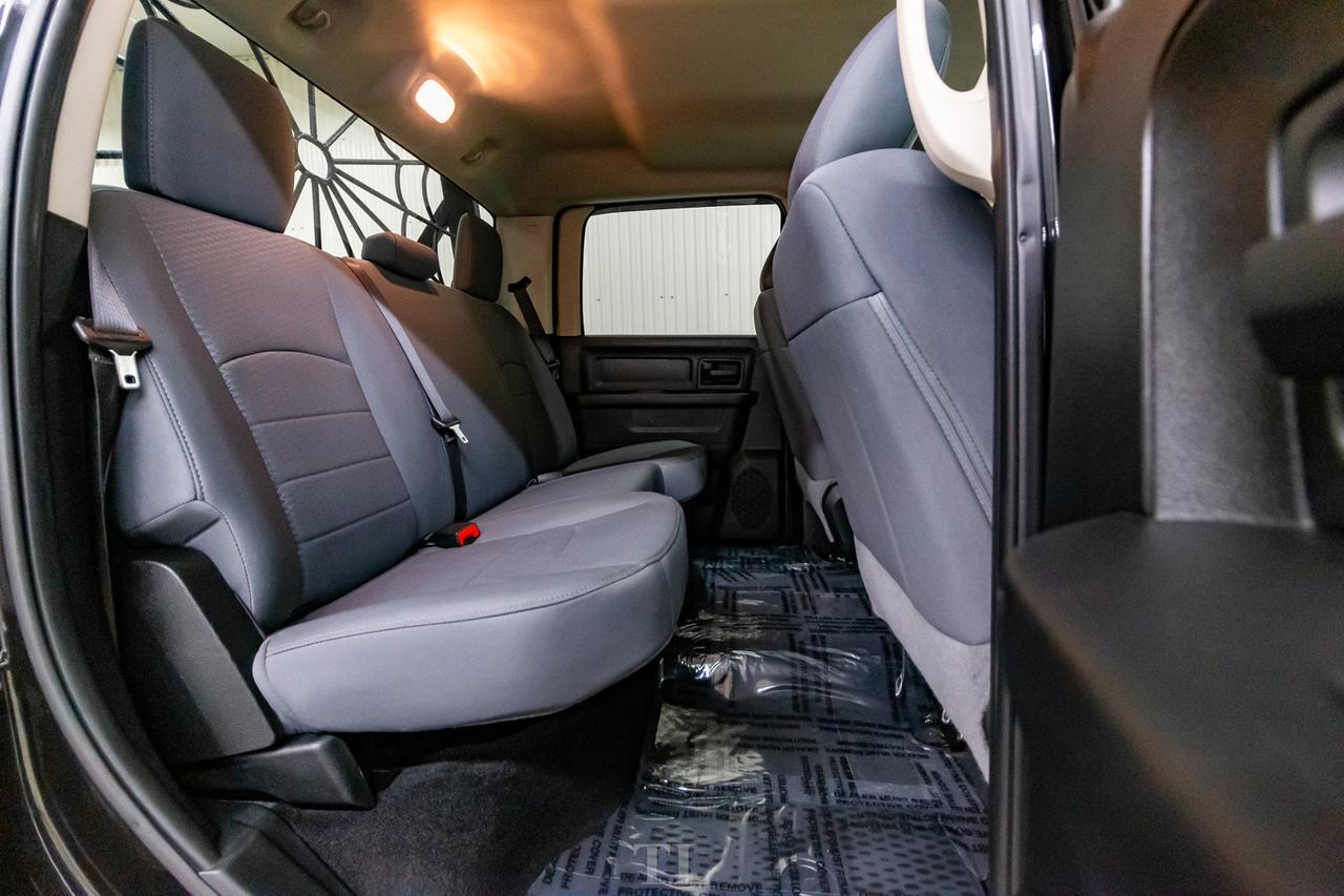2018 Ram 3500 4x4 Crew Cab SXT Dually Diesel AISIN Red Deer AB