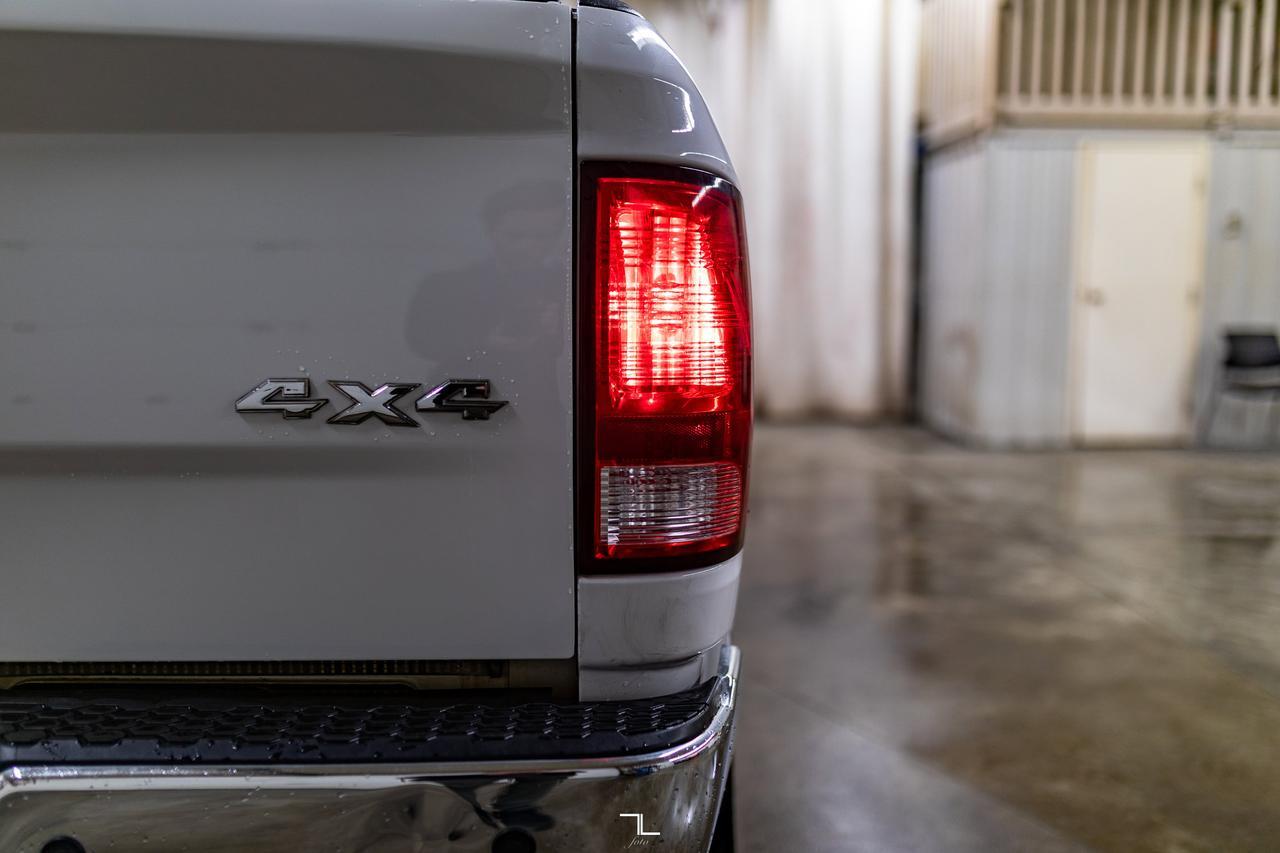 2018 Ram 3500 4x4 Crew Cab SXT Longbox Diesel Manual Red Deer AB