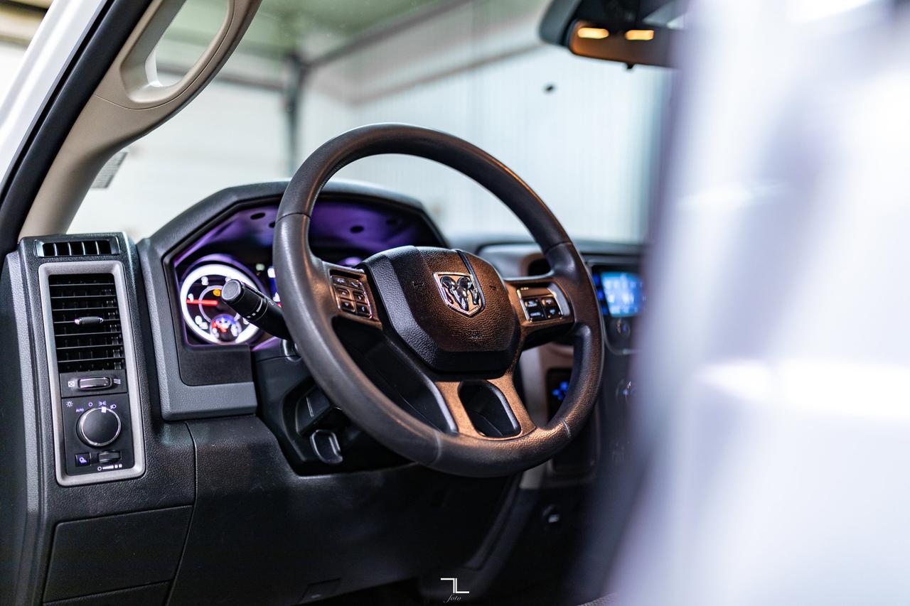 2018 Ram 3500 4x4 Crew Cab SXT Longbox Diesel Manual Red Deer AB