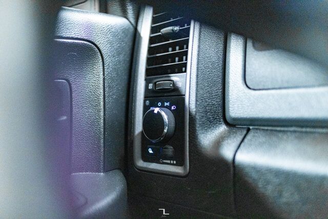 2018 Ram 3500 4x4 Crew Cab SXT Longbox Diesel Manual Red Deer AB