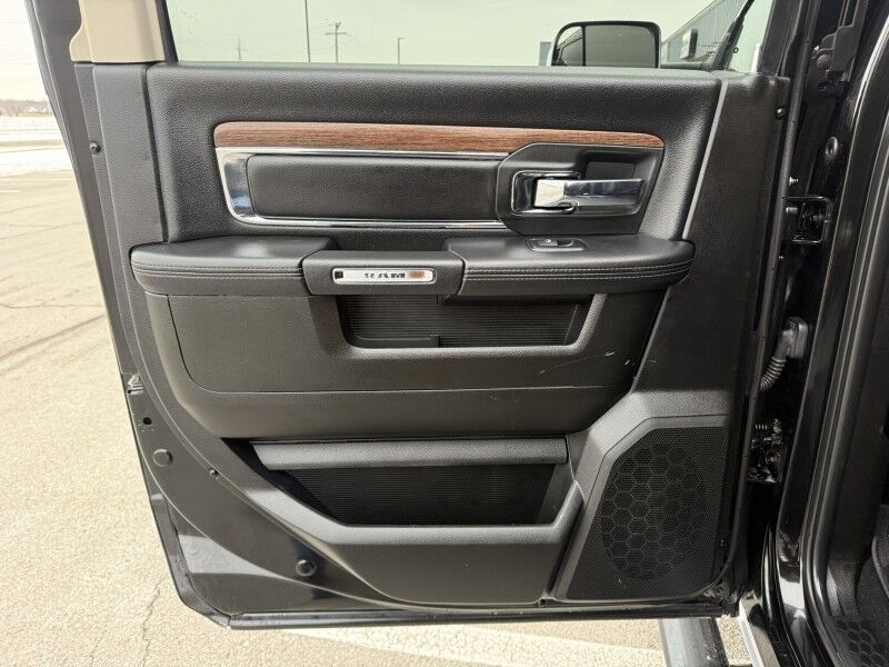 2018 Ram 3500 4x4 Diesel CM Flatbed 69k mi's Laramie Collinsville OK