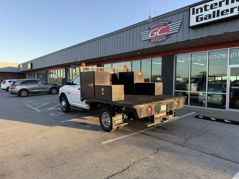 2018 Ram 3500 Tradesman photo 3