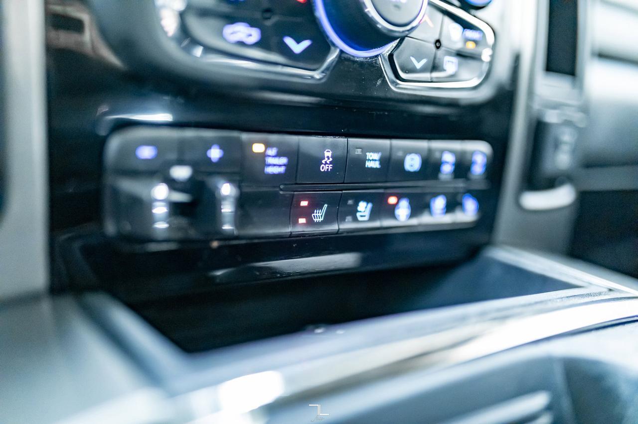 2018 Ram 3500 4x4 Mega Cab Laramie Diesel Leather Roof BCam Red Deer AB