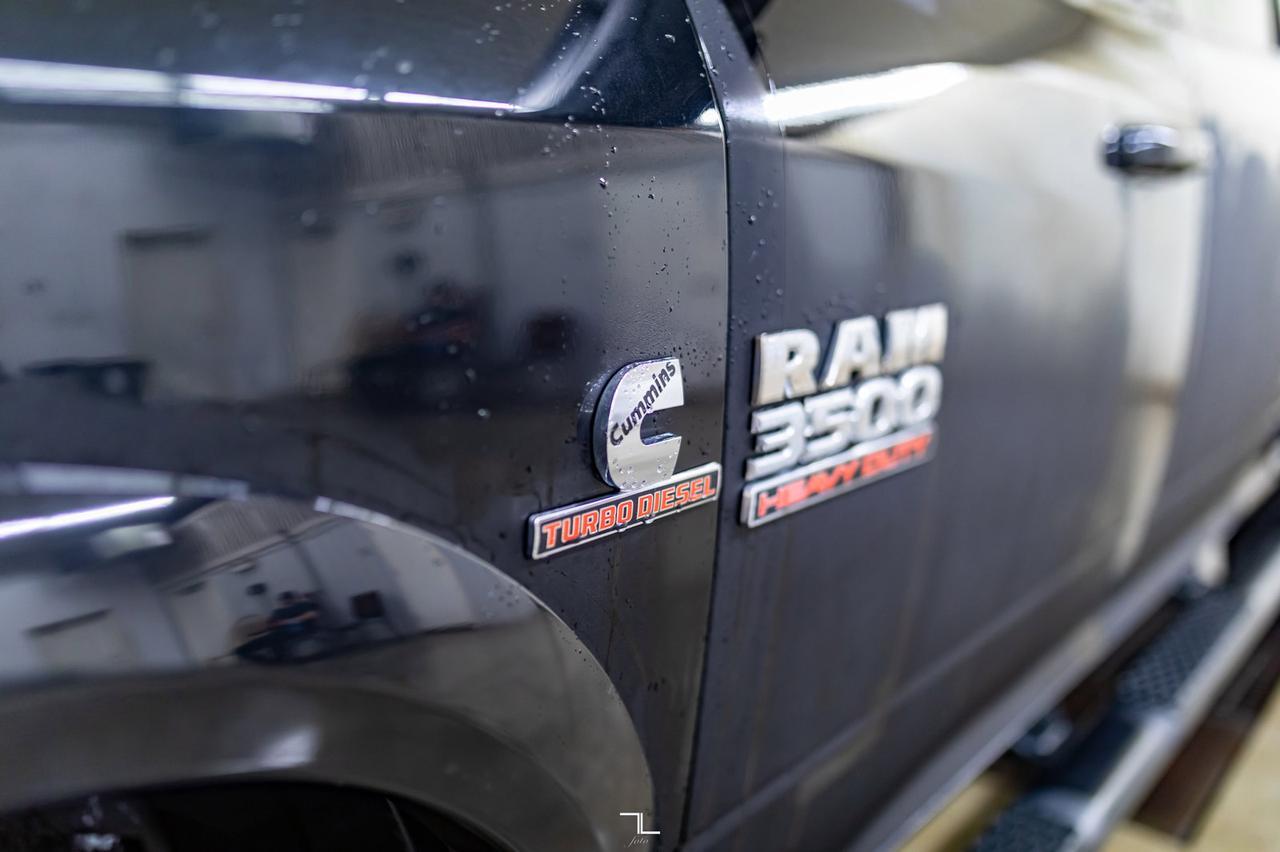 2018 Ram 3500 4x4 Mega Cab Laramie Diesel Leather Roof BCam Red Deer AB