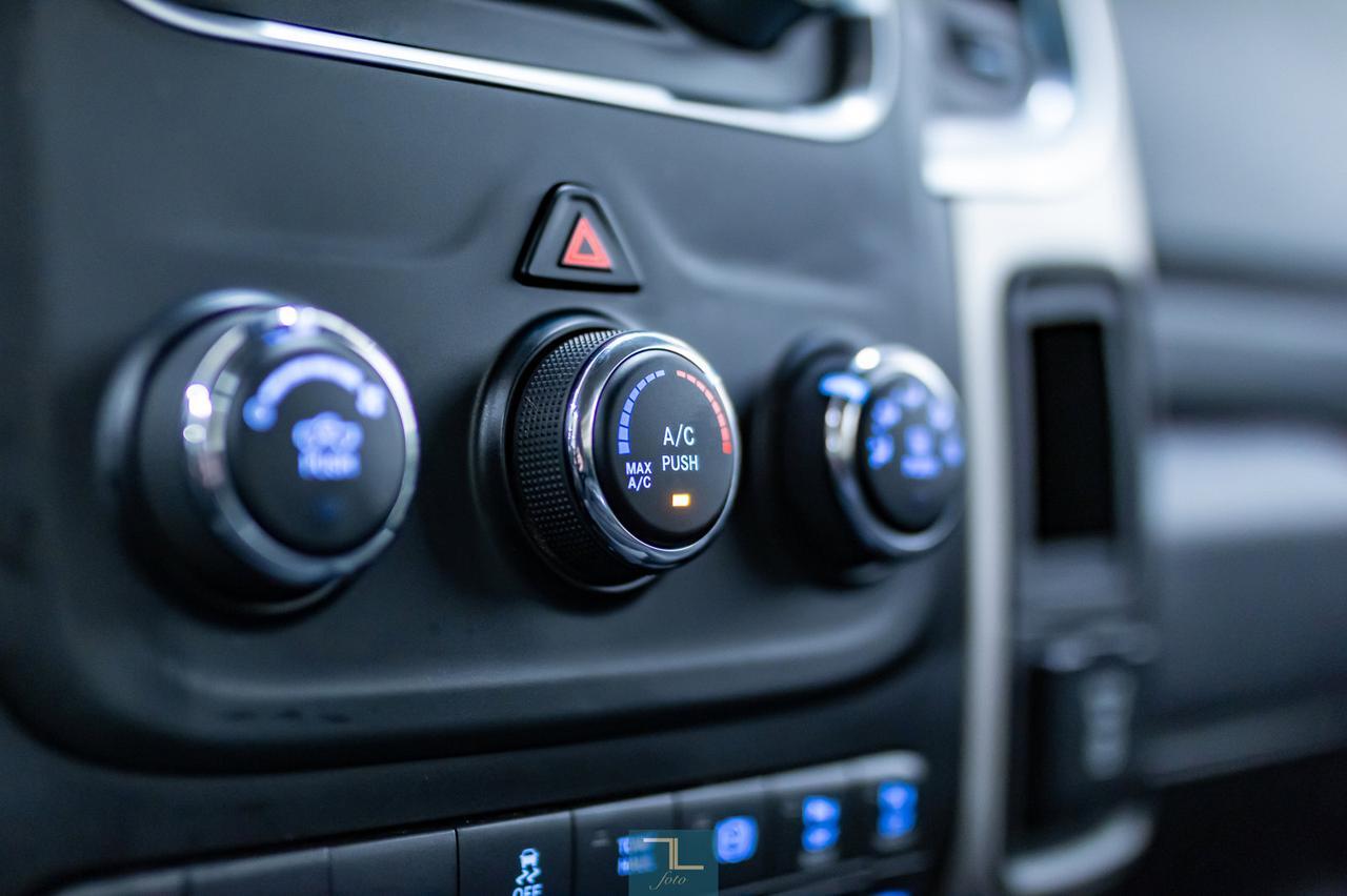 2018 Ram 3500 4x4 Reg Cab SLT Diesel BCam Red Deer AB