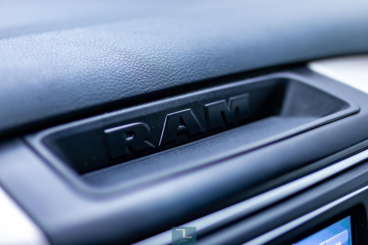 2018 Ram 3500 4x4 Reg Cab SLT Diesel BCam Red Deer AB