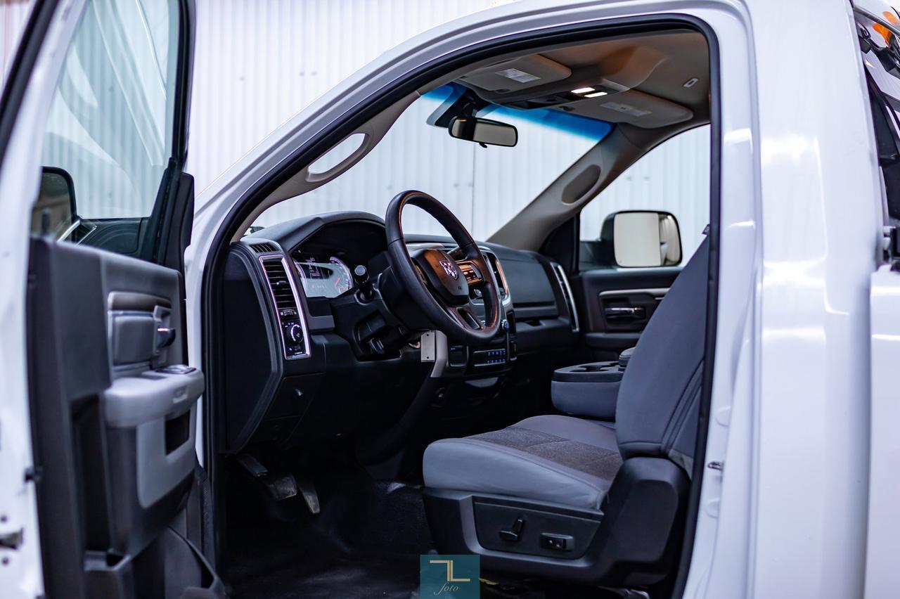 2018 Ram 3500 4x4 Reg Cab SLT Diesel BCam Red Deer AB