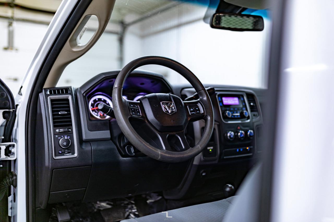 2018 Ram 3500 4x4 Reg Cab SXT Longbox HEMI Tommy Gate Red Deer AB