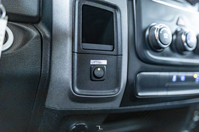 2018 Ram 3500 4x4 Reg Cab SXT Longbox HEMI Tommy Gate Red Deer AB