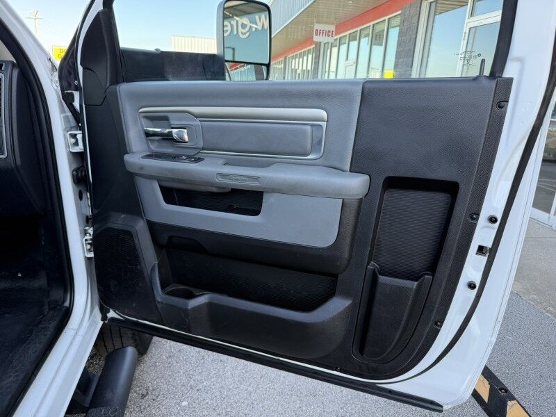 2018 Ram 3500 6.4L V8 Utility w/ Lift Gate Tradesman Collinsville OK