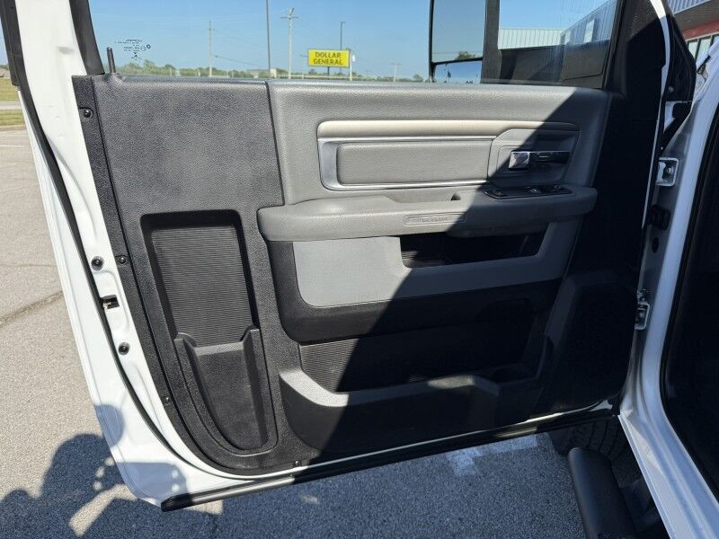 2018 Ram 3500 6.4L V8 Utility w/ Lift Gate Tradesman Collinsville OK