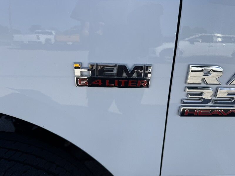 2018 Ram 3500 6.4L V8 Utility w/ Lift Gate Tradesman Collinsville OK