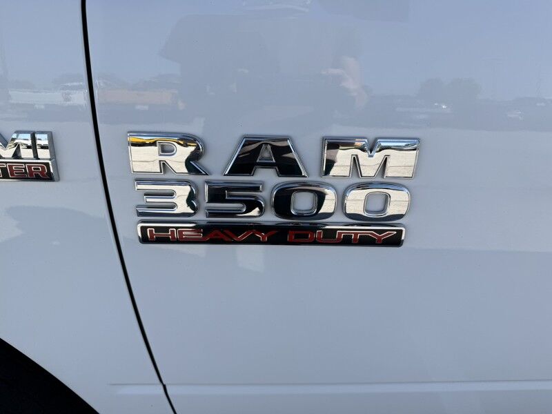2018 Ram 3500 6.4L V8 Utility w/ Lift Gate Tradesman Collinsville OK