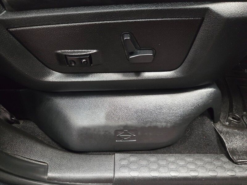 2018 Ram 3500 Laramie 4WD Dually 6.7L Diesel GPS Camera New 35in Tires FREE WARRANTY Arlington TX