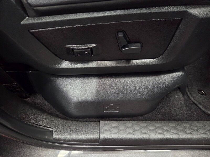 2018 Ram 3500 Laramie 4WD Sport Mega Cab Dually 6.7L Diesel GPS Camera FREE WARRANTY Arlington TX