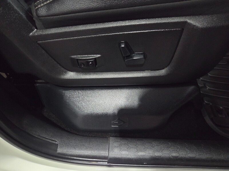 2018 Ram 3500 Laramie Dually 6.7L Diesel GPS Nav Gooseneck 35in Tires FREE WARRANTY Arlington TX