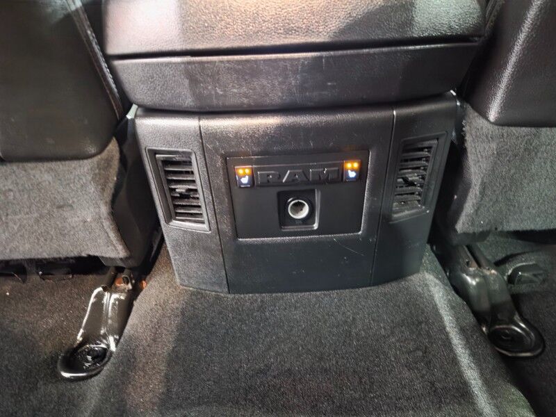 2018 Ram 3500 Laramie Dually 6.7L Diesel GPS Nav Gooseneck 35in Tires FREE WARRANTY Arlington TX