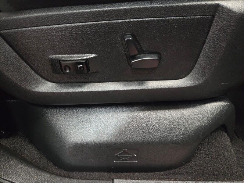 2018 Ram 3500 Laramie Dually Mega Cab 6.7L Diesel NEW 22in Cali Wheels New 35in Tires FREE WARRANTY Arlington TX