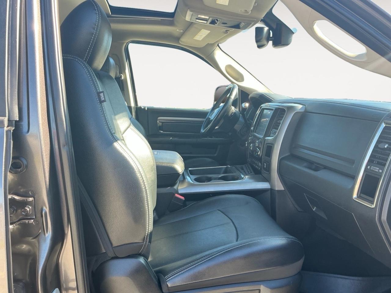 2018 Ram 3500 Laramie, HEATED/VENTILATED SEATS, HEATED REAR SEATS, TONNEAU COVER, APPLE CARPLAY/ANDROID AUTO, BACKUP CAMERA, POWER FOLDING MIRRIRS, HEATED REAR SEATS, SUNROOF, TOW PACKAGE, RUNNING BOARDS, TOW HOOKS, BED LINER, POWER SLIDING REAR WINDOW, CLEAN CARF Norfolk VA
