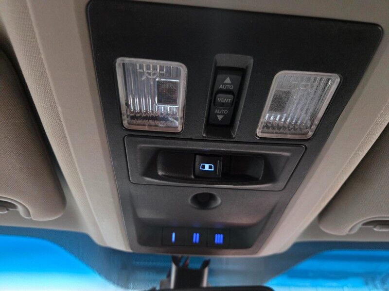 2018 Ram 3500 Laramie Sport 4wd Dually 6.7L Diesel GPS Camera Gooseneck FREE WARRANTY Arlington TX