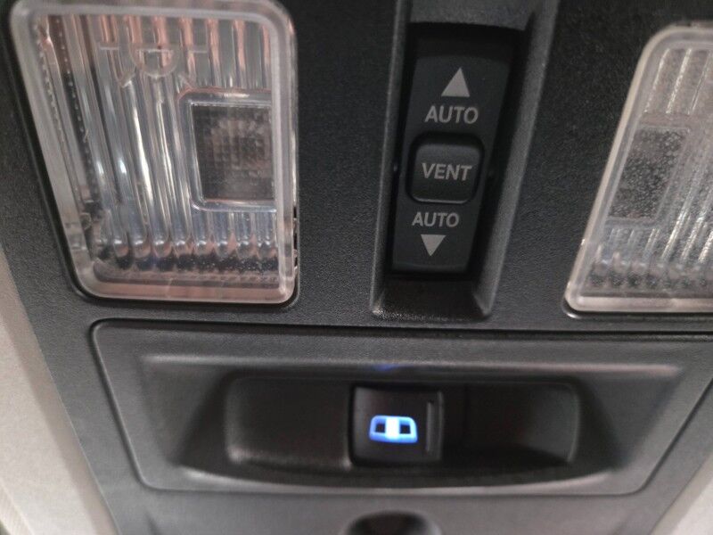 2018 Ram 3500 Laramie Sport 4wd Dually 6.7L Diesel GPS Camera Gooseneck FREE WARRANTY Arlington TX