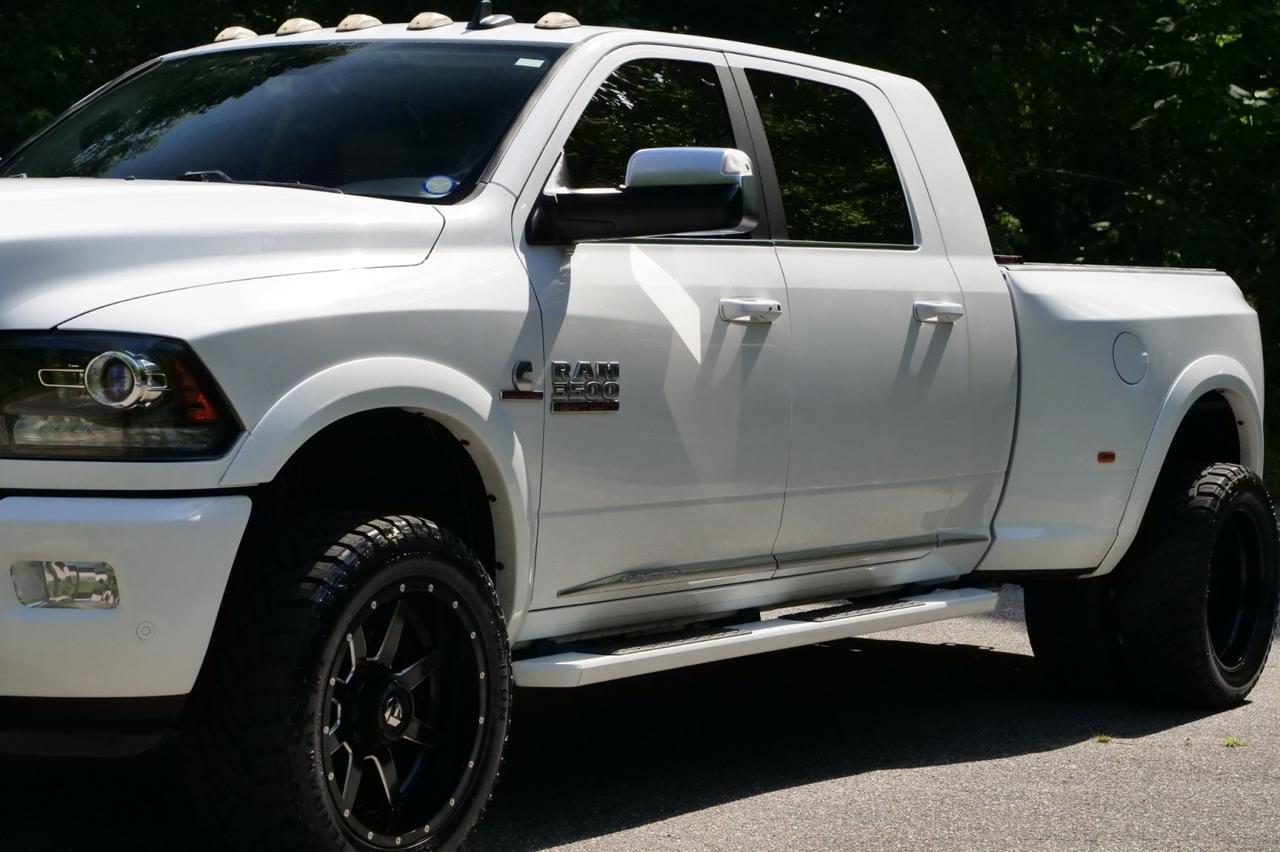 2018 Ram 3500 Limited 4X4 / Mega Cab / DRW / Tungsten Edition / AISIN! Lincolnton NC
