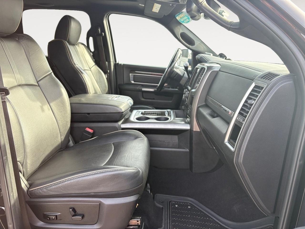 2018 Ram 3500 Limited, 5TH WHEEL/GOOSENECK TOW PACKAGE, TUBULAR SIDE STEPS, RAMBOX CARGO, SUNROOF, BACKUP CAMERA, PARKING SENSORS, APPLE CARPLAY/ANDROID AUTO, HEATED & VENTILATED SEATS, LOW MILES, HARD WORK PAYS OFF IN THIS TRUCK! Virginia Beach VA