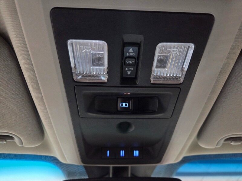 2018 Ram 3500 Longhorn 4WD Dually 6.7L Diesel AISIN Trans GPS Nav Camera New Tires FREE WARRANTY Arlington TX